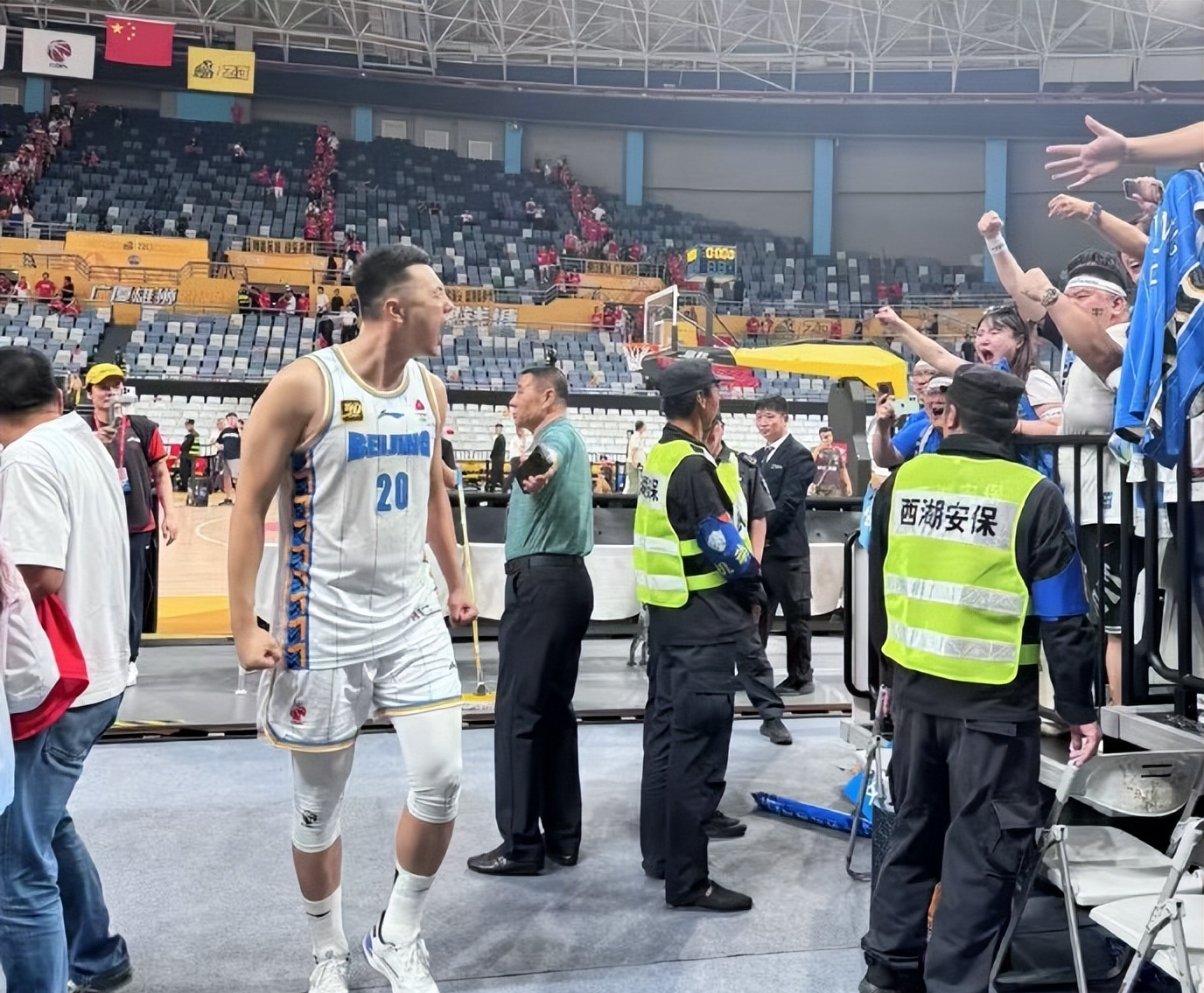 cba直播节目上海对宁波回放_(cba今日上海对辽宁比分)