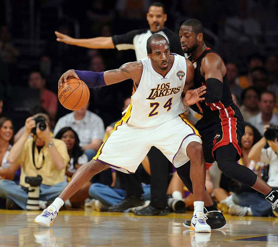 篮球录像视频回放在哪看_(篮球录像回放完整版)