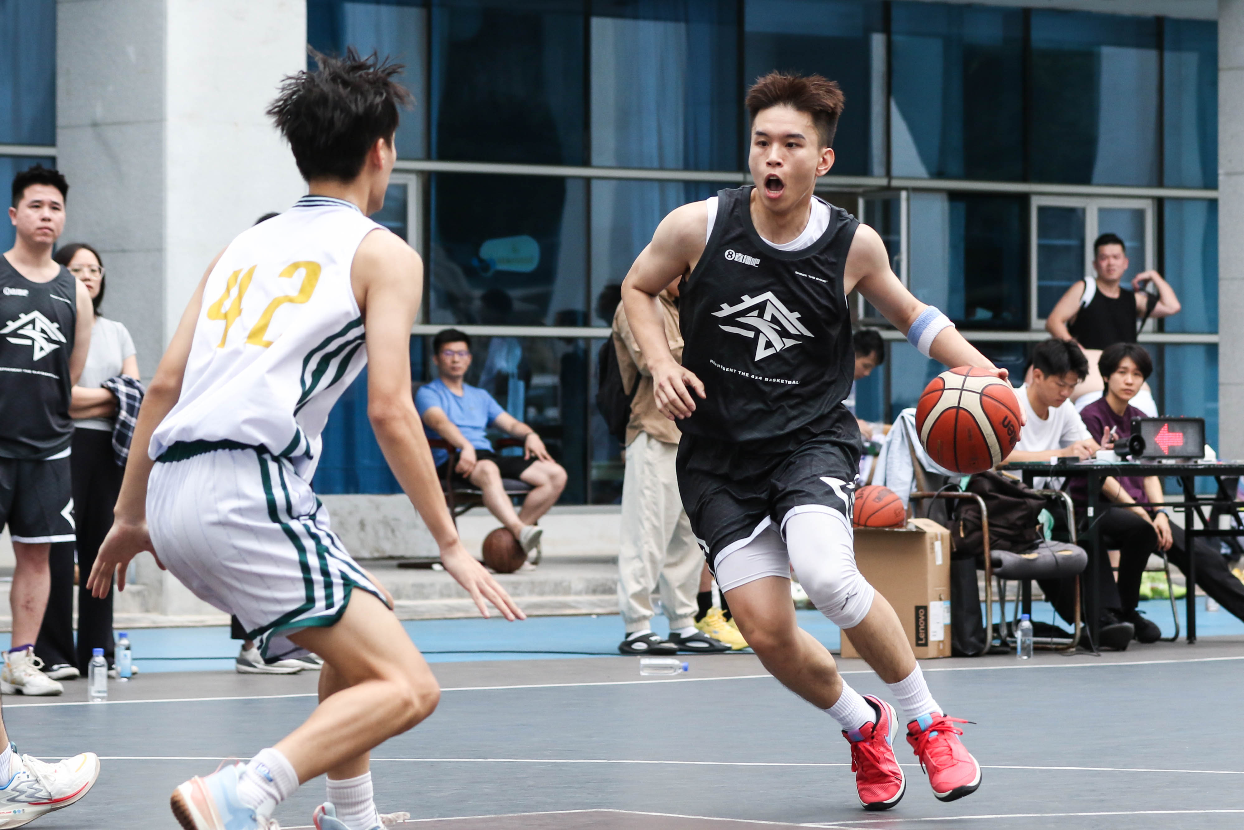 98直播篮球网_(98篮球网直播吧jrs)  第2张