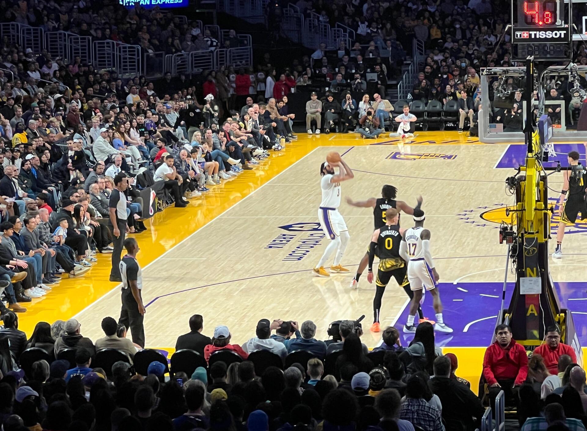 篮球赛nba现场直播_(篮球赛nba现场直播在哪看)