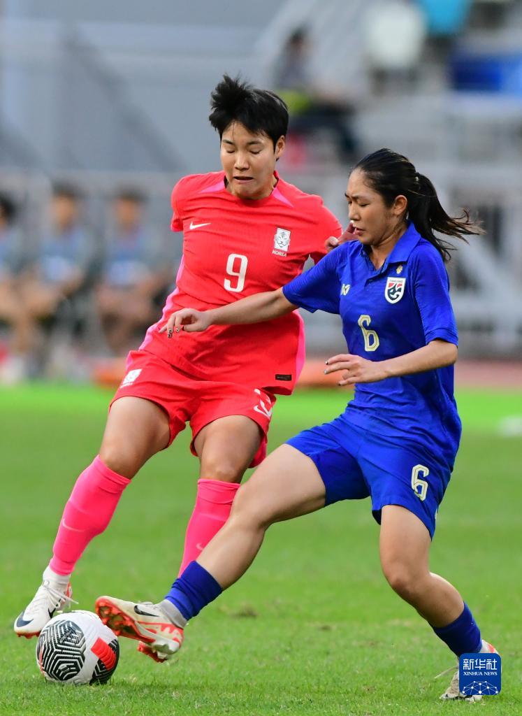 韩国女足_(韩国女足队员崔宥莉)