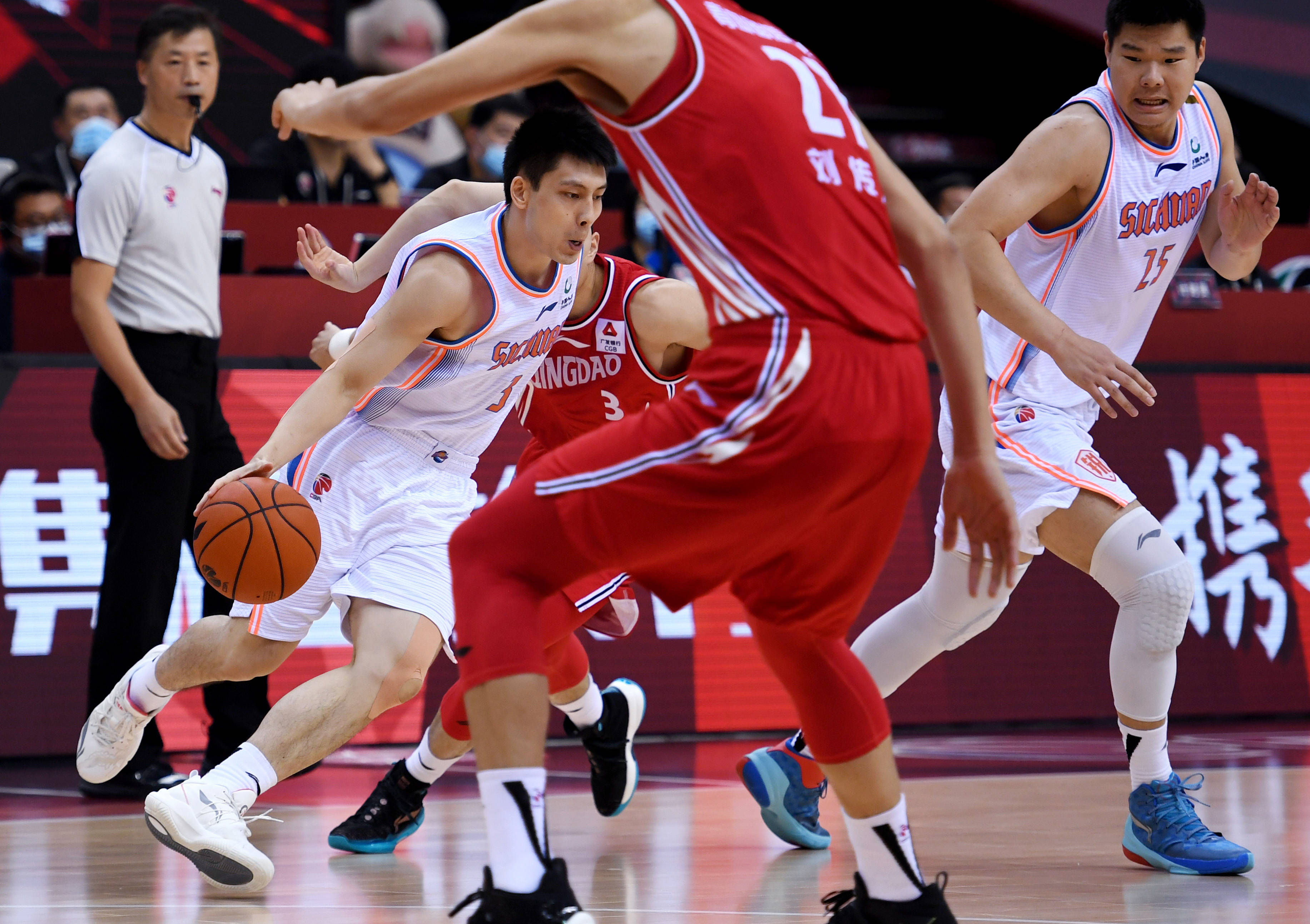 新赛季四川男篮_(新赛季四川男篮队员名单照片) 第2张 新赛季四川男篮_(新赛季四川男篮队员名单照片) 第2张