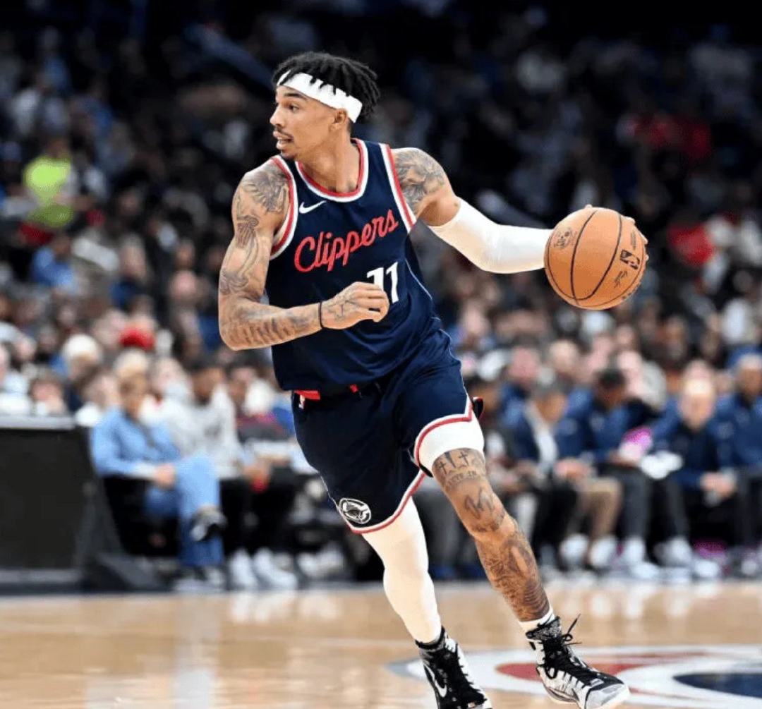 包含海牛未来两轮联赛以现有球员为主新外援兰克尔-泽休赛期前或能赶上的词条