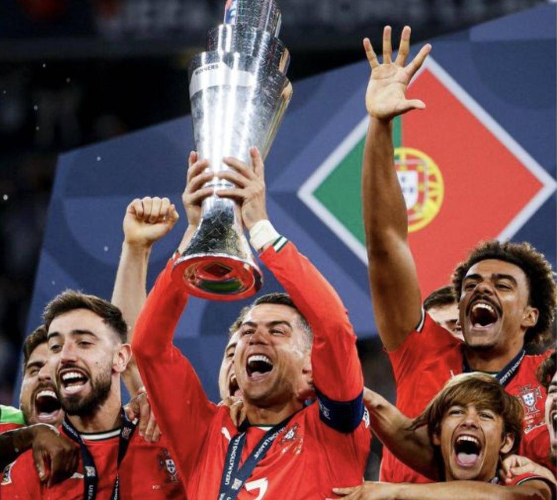 菲利克斯转会利雅得胜利基础转会费3000万欧的简单介绍 第2张 菲利克斯转会利雅得胜利基础转会费3000万欧的简单介绍 第2张