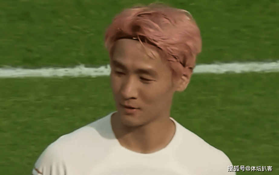 关于成都球迷意难平韦世豪主动致歉这一态度转变着实让人意外的信息  第2张