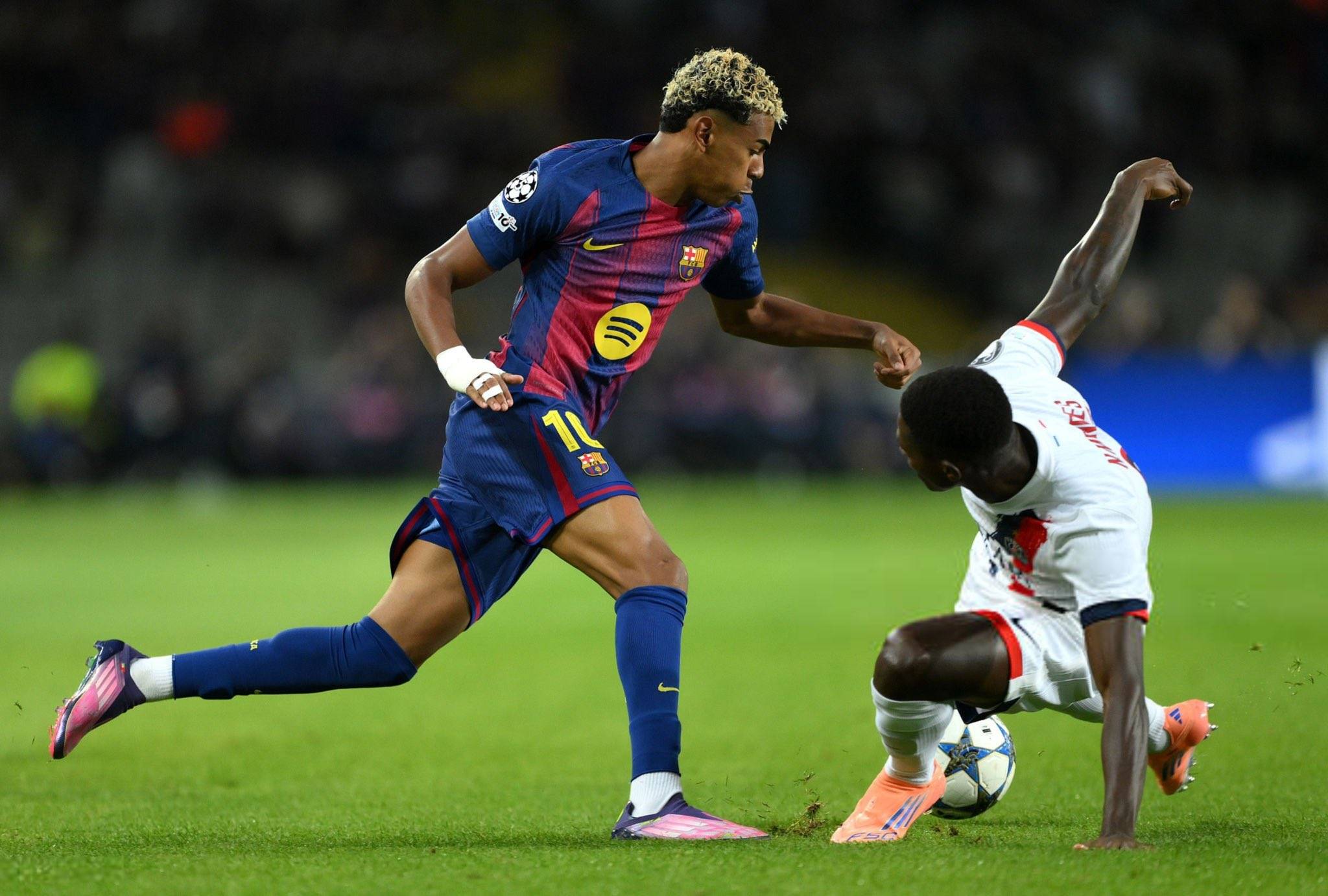 亚马尔计划举办生日派对巴萨队友与足坛好友有望齐聚的简单介绍  第1张