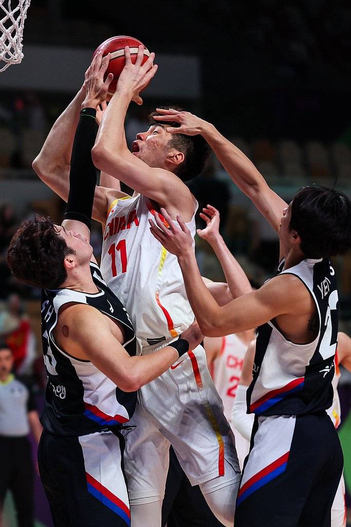 亚洲杯中国男篮79-71战胜韩国男篮晋级四强胡金秋23+11王俊杰21+8的简单介绍 第1张 亚洲杯中国男篮79-71战胜韩国男篮晋级四强胡金秋23+11王俊杰21+8的简单介绍 第1张