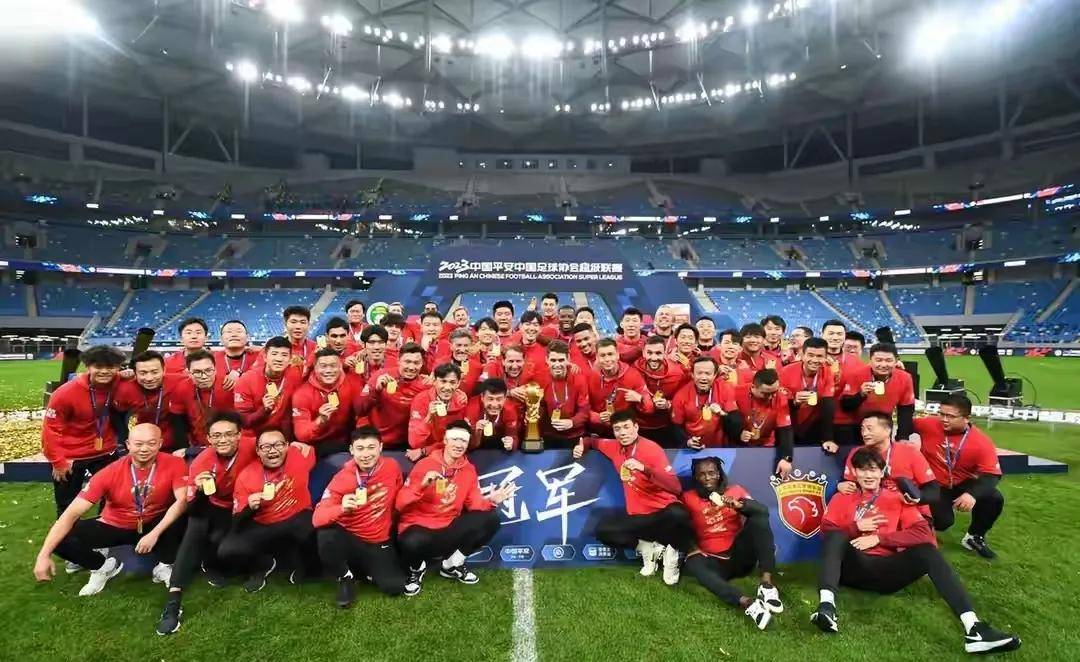 海港外援莱昂纳多中超生涯已打入50球3球是对阵河南队打进的简单介绍  第2张