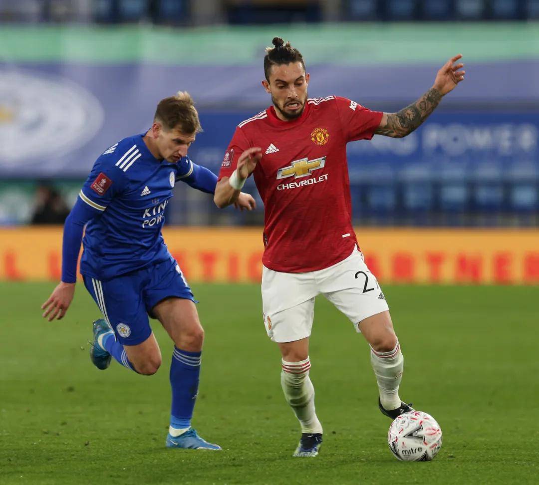 关于瓦尔迪与马奎尔等人一起度假曾是莱斯特城的队友的信息 第1张 关于瓦尔迪与马奎尔等人一起度假曾是莱斯特城的队友的信息 第1张