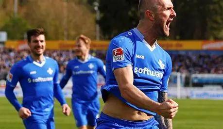 德国杯达姆施塔特vs沙尔克04前瞻预测本场对决上演德乙内战的简单介绍 第2张 德国杯达姆施塔特vs沙尔克04前瞻预测本场对决上演德乙内战的简单介绍 第2张