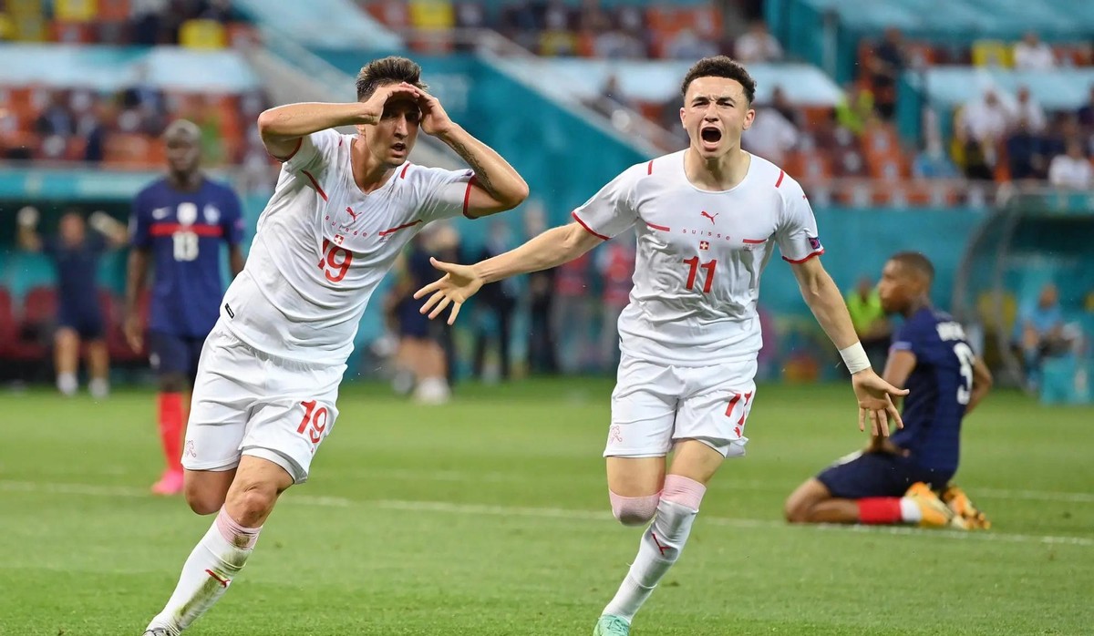 包含智利甲：利马切体育VS西班牙联合的词条