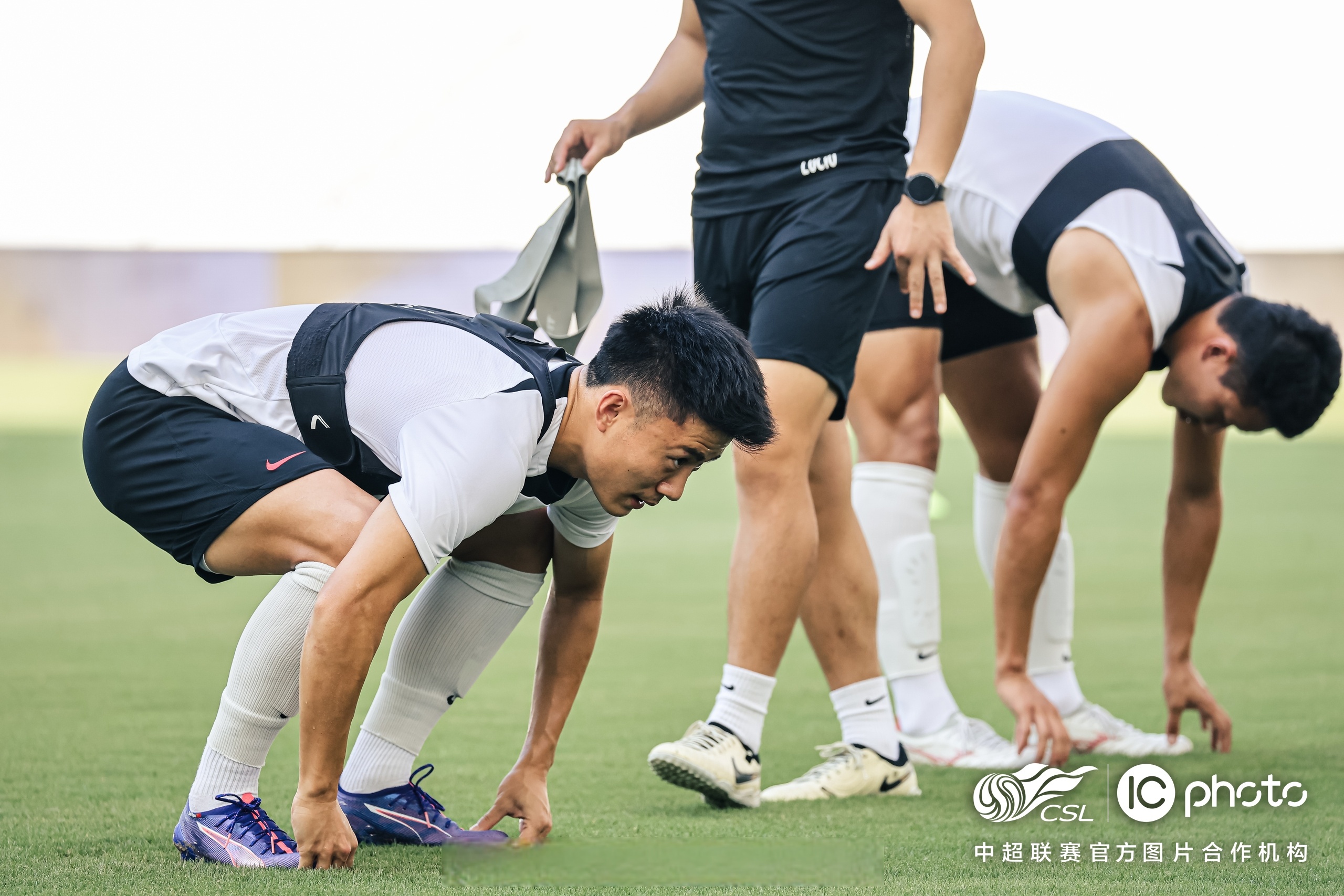 关于朱辰杰基本难以参加国足vs巴林朱辰杰大腿肌肉拉伤的信息  第1张