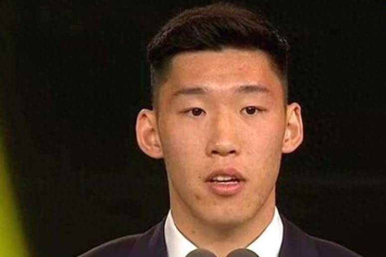 关于朱辰杰基本难以参加国足vs巴林朱辰杰大腿肌肉拉伤的信息  第2张