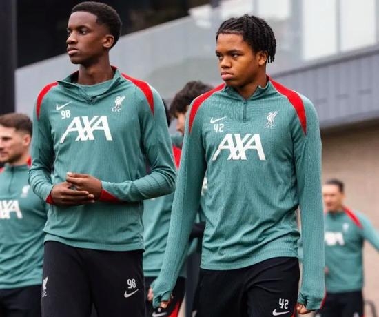 16岁恩古莫哈1年光速升利物浦一队补时绝杀纽卡的简单介绍