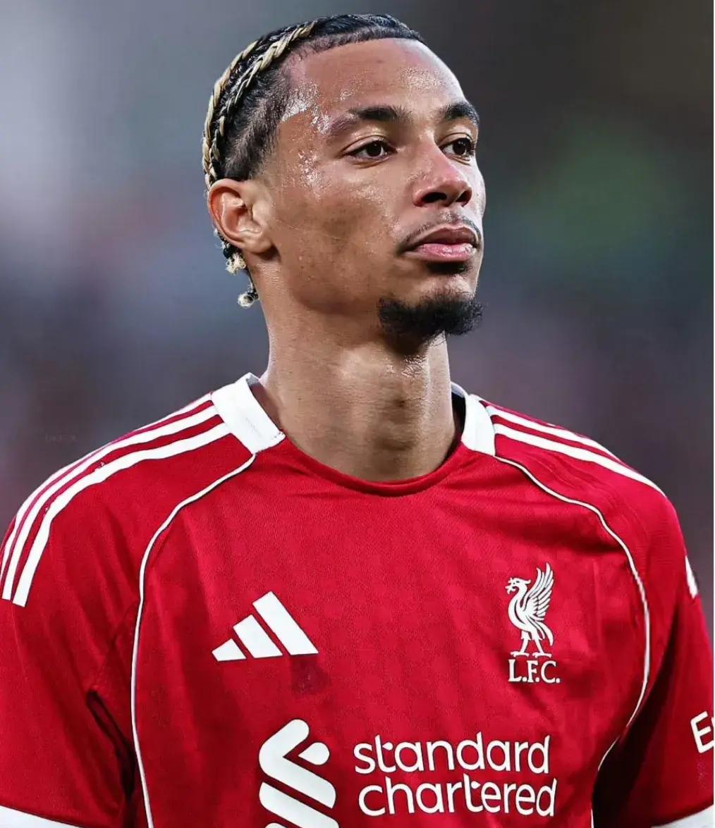 利物浦官宣埃基蒂克红军迎来新中锋