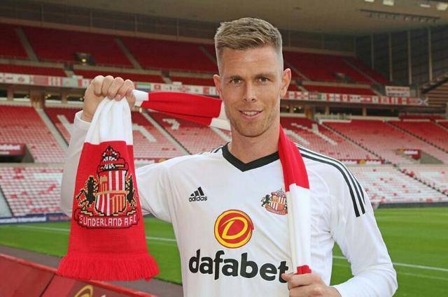 包含桑德兰升至积分榜第二名黑猫新赛季表现出色的词条