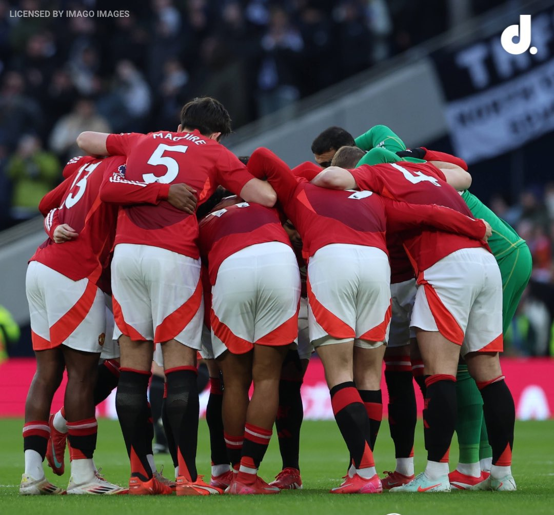 包含曼联与恩昆库团队进行接触球队将球员作为引援目标的词条