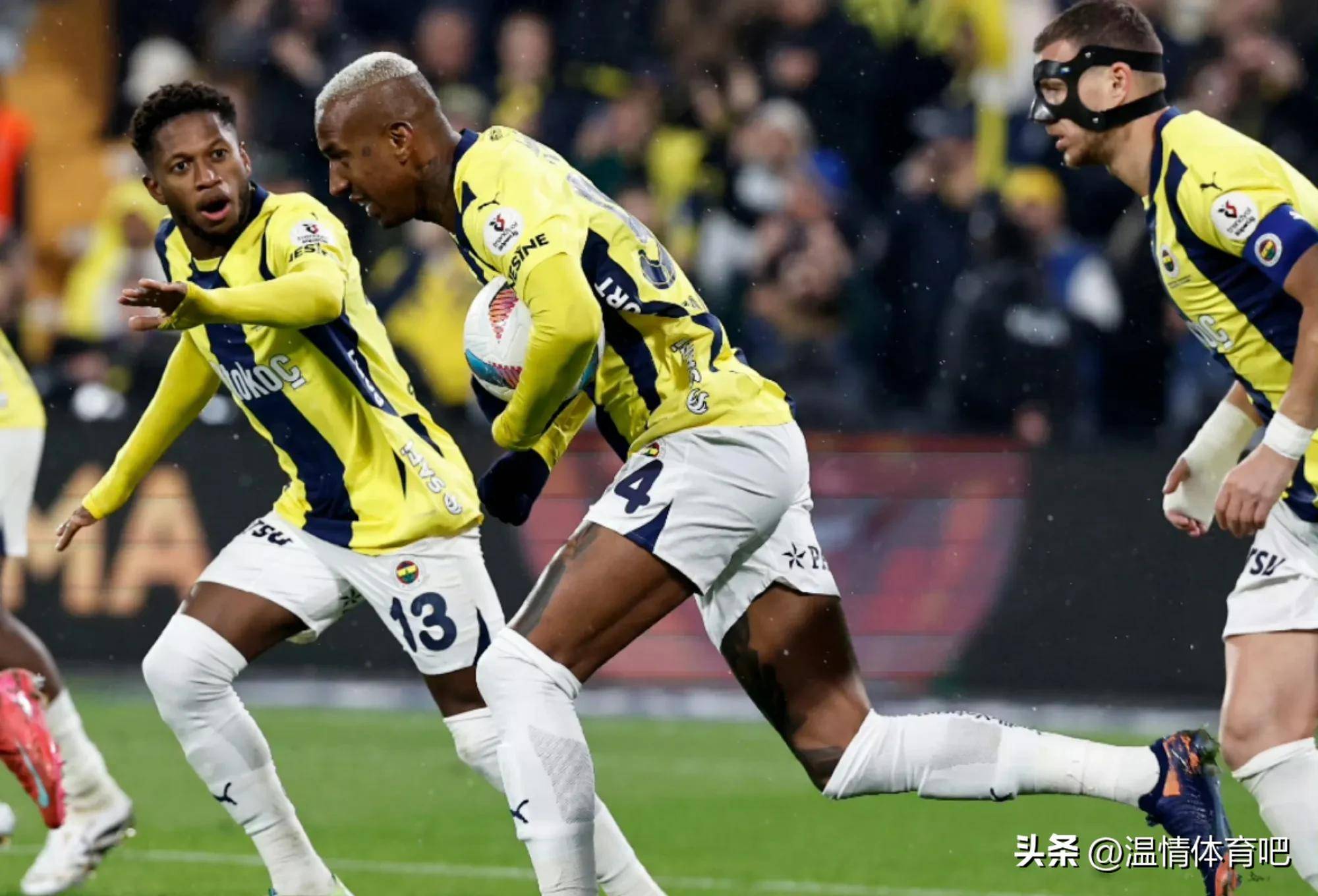 欧冠足球推荐：本菲卡VS费内巴切前瞻穆帅争夺欧冠资格的简单介绍