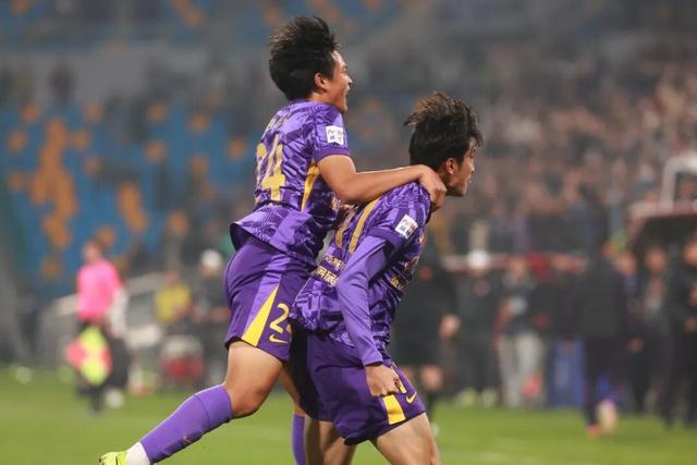 中超天津津门虎2-2长春亚泰谢维军破门津门虎补时连入两球完成绝平的简单介绍 第1张 中超天津津门虎2-2长春亚泰谢维军破门津门虎补时连入两球完成绝平的简单介绍 第1张