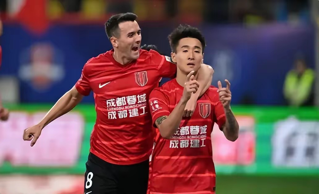 关于中超成都蓉城5-0深圳新鹏城韦世豪严鼎皓罗慕洛分别贡献传射的信息  第1张