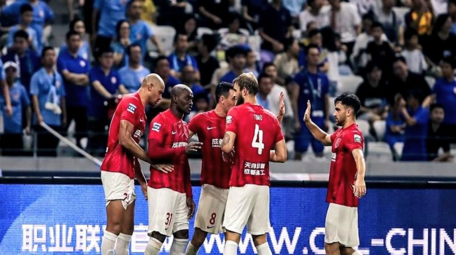 中国球迷遭日本球迷袭击致骨折发生在亚冠精英赛期间的简单介绍 第1张 中国球迷遭日本球迷袭击致骨折发生在亚冠精英赛期间的简单介绍 第1张