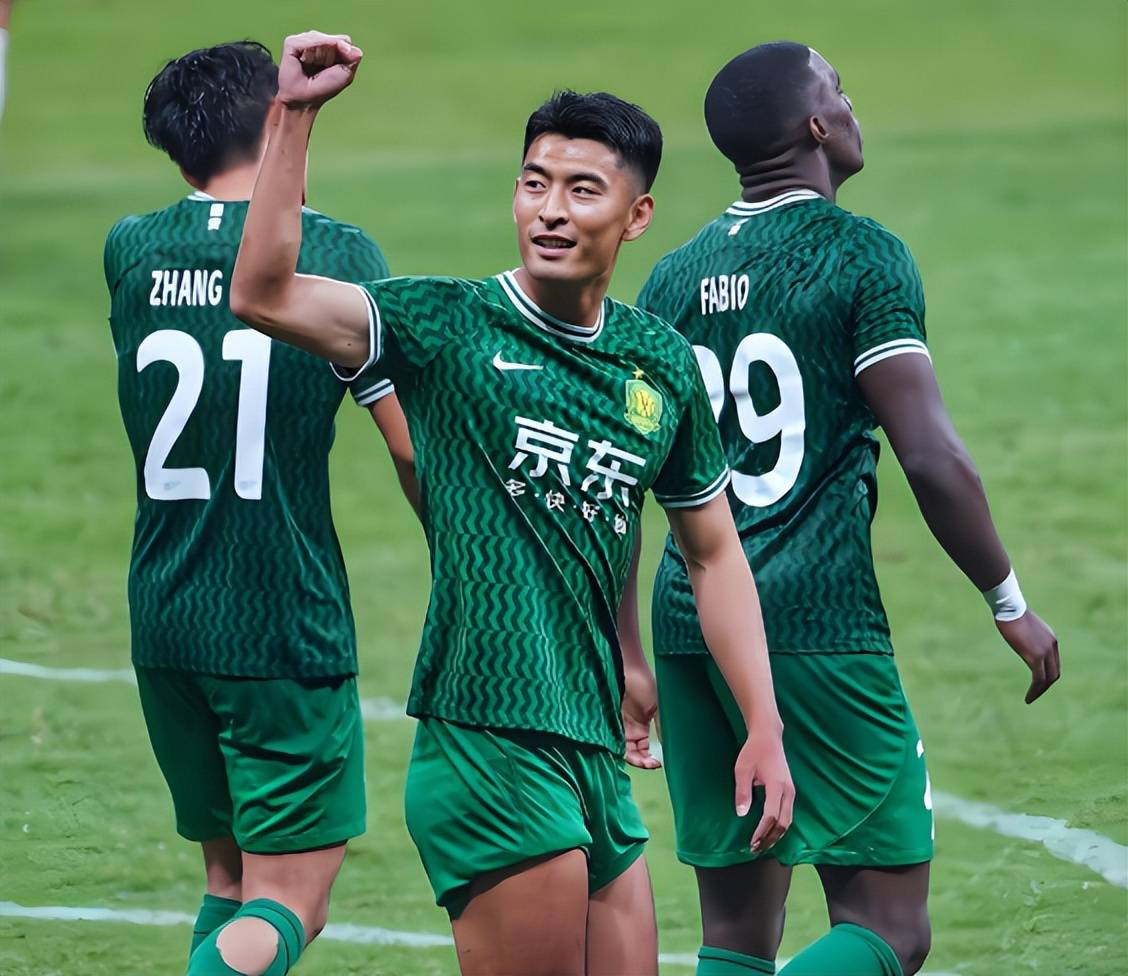 关于中超北京国安1-0青岛西海岸恩加德乌头球造乌龙林良铭伤退的信息