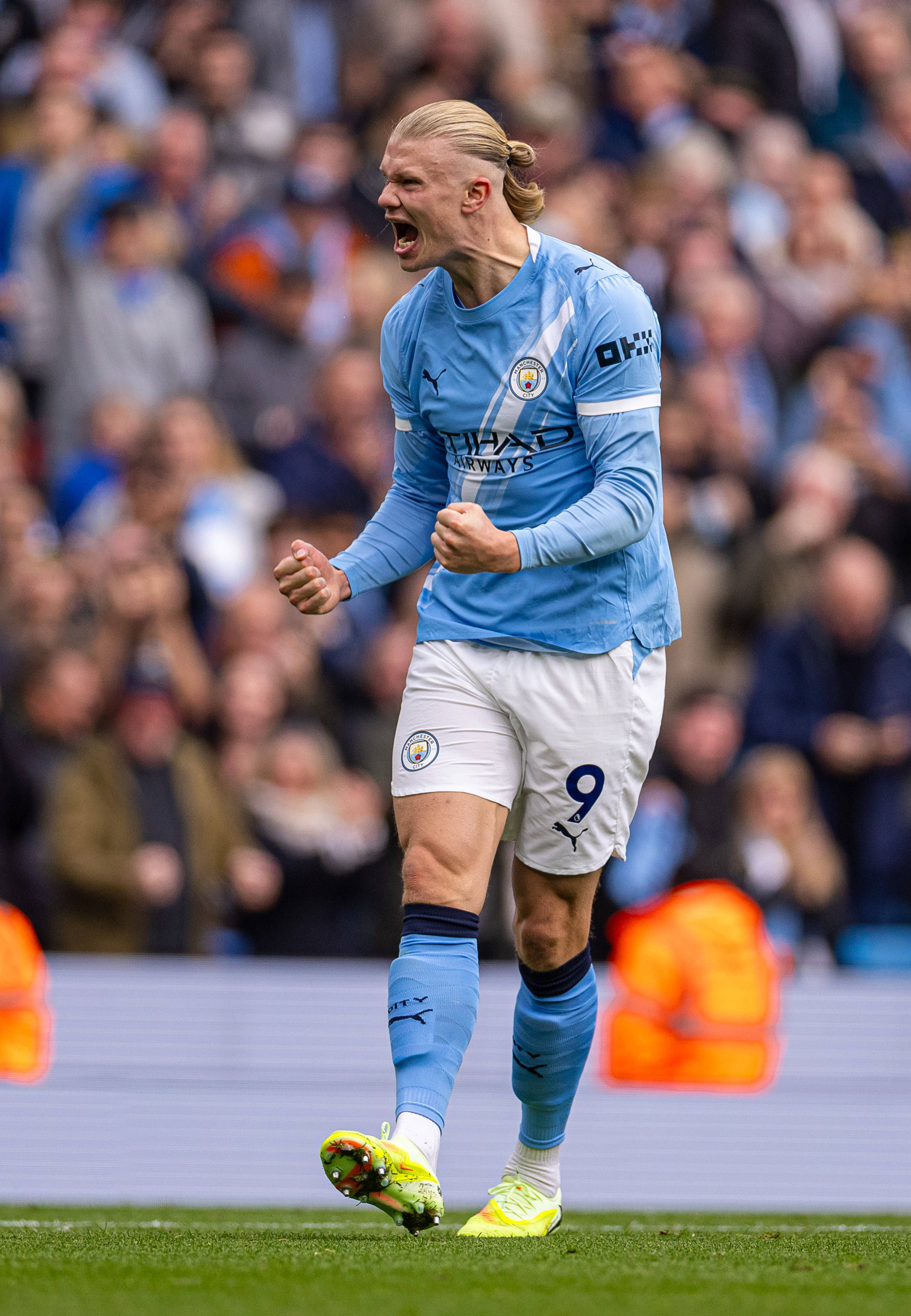 包含哈兰德称选择加盟曼城是有原因的哈兰德希望未来会更好的词条