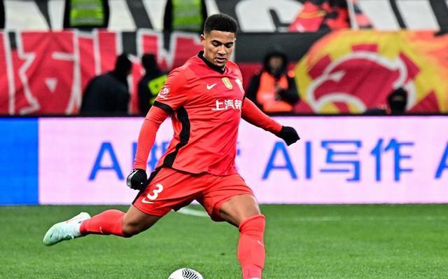 包含中超青岛西海岸0-0云南玉昆阿齐兹险破门韩子龙失良机的词条  第1张