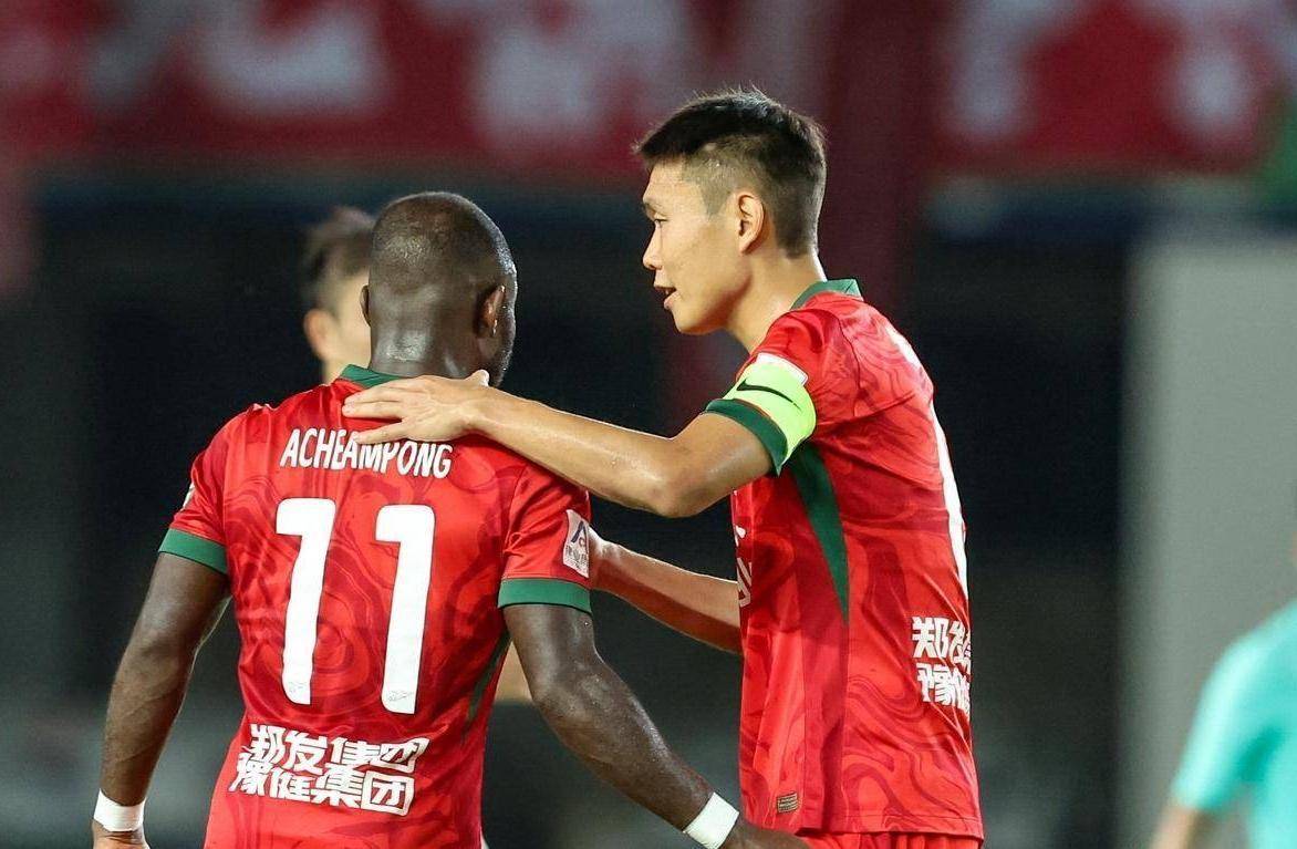 中超河南队2-2浙江队亚戈-卡列洛双响李提香乌龙+助攻的简单介绍  第1张