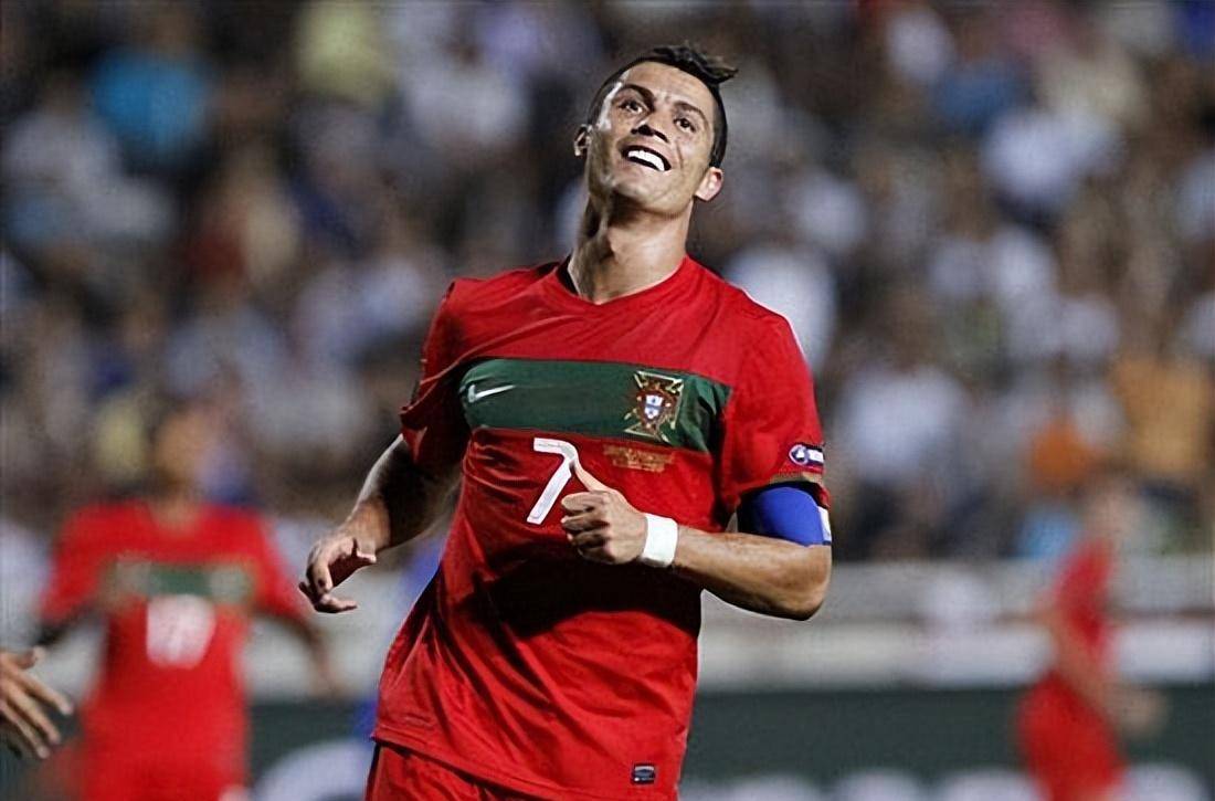 包含亚冠果阿1-2利雅得胜利C罗缺阵博尔热斯、卡马拉建功的词条  第1张