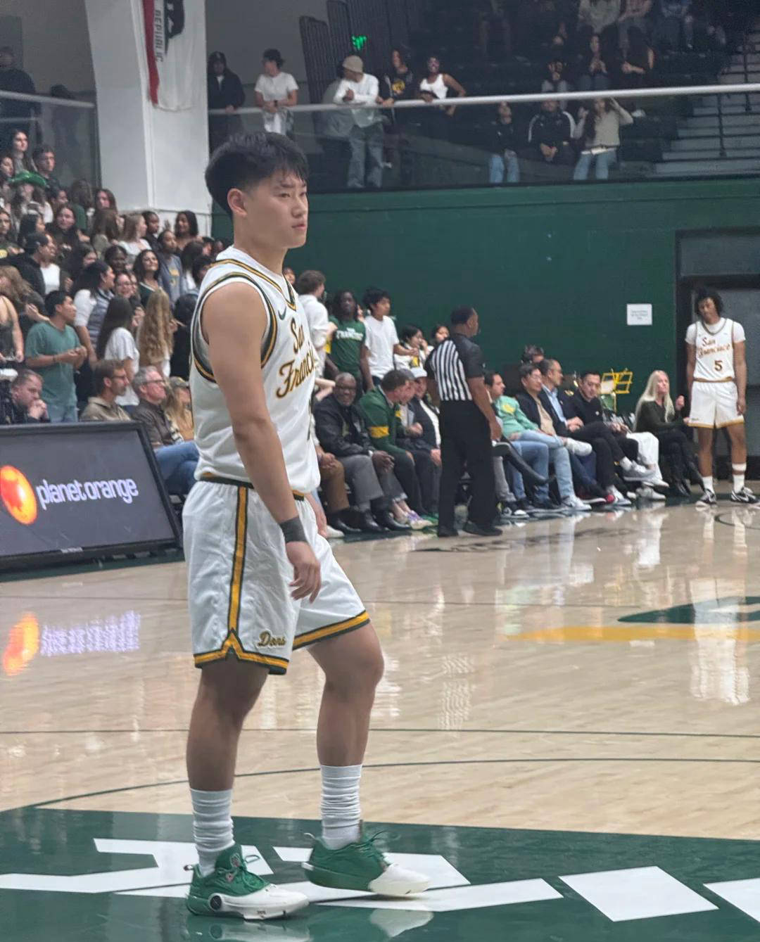 关于王俊杰NCAA赛季首秀砍下9分投篮6中4效率不俗的信息