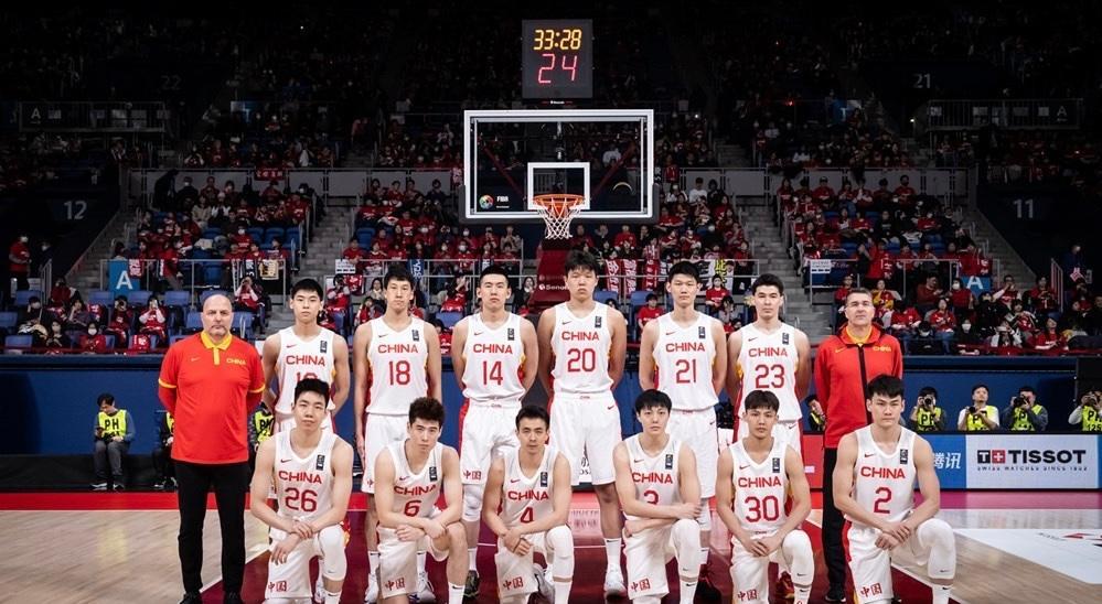 包含中国男篮14人名单出炉赵睿领衔徐杰在列的词条  第1张