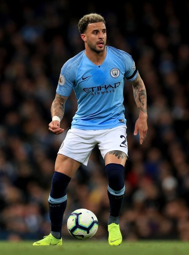 包含尤文会对D-路易斯处以巨额罚款双方关系从未完全和谐的词条  第2张