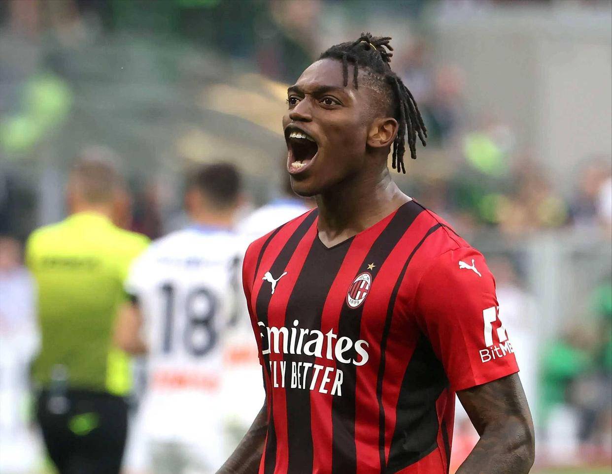 包含曝AC米兰为莱奥标价1亿欧解约金1.75亿欧的词条