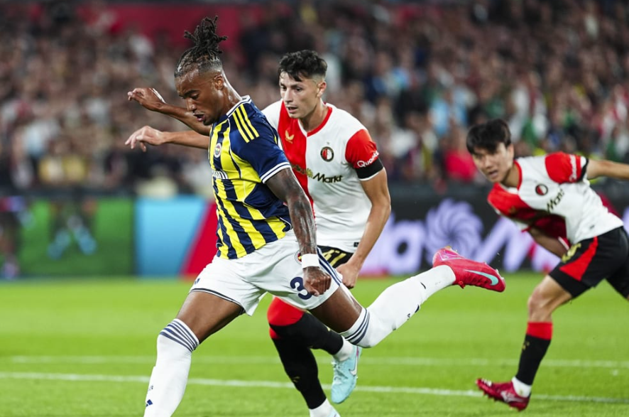 穆里尼奥连续六个赛季无缘欧冠比赛费内巴切不敌本菲卡的简单介绍